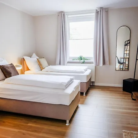 Salt Apartments - Modern, 4 Personen, Nahe S-Bahn Apartment