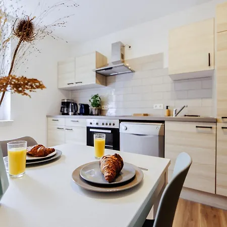 Apartment Salt Apartments - Modern, 4 Personen, Nahe S-Bahn