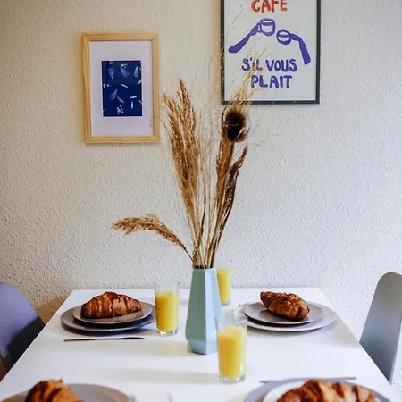 Salt Apartments - Modern, 4 Personen, Nahe S-Bahn Apartment