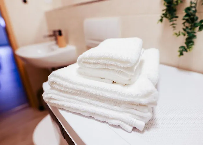 Modern, 4pers, Nahe S-bahn - Salt *